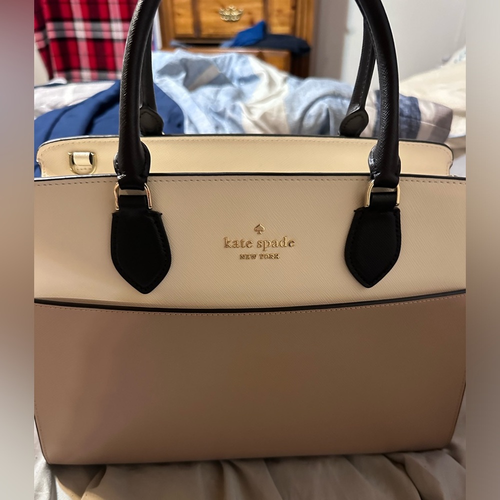 Kate Spade handbag brand new with tags